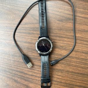 Garmin Fenix 5. Works great, long battery life.
